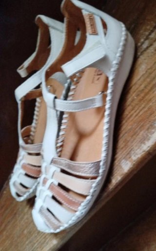 Sandalias Pikolinos Mujer T-Strap Oro Blanco