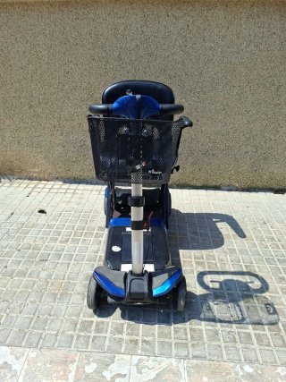 Scooter plegable con mando buen estado