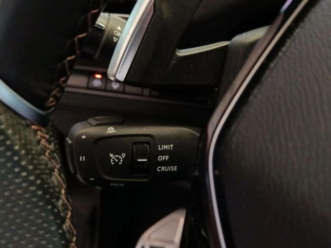 Peugeot 5008 2023, foto 18