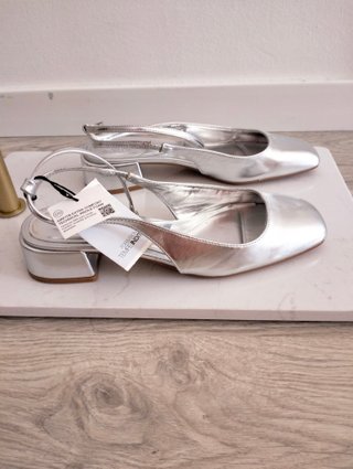 Sandalias Zara plateadas NUEVAS