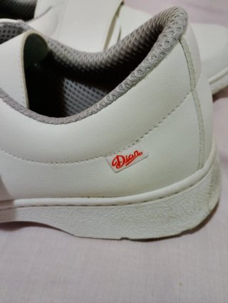 Zapatos de trabajo Dian blancos