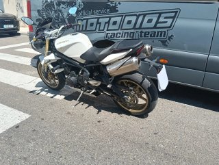 TRIUMPH STREET TRIPLE