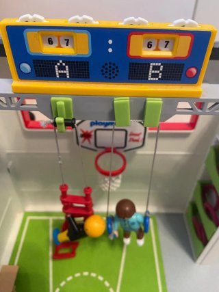 Gimnasio Playmobil con figuras