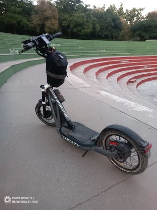 Patinete Eléctrico BMW X2City