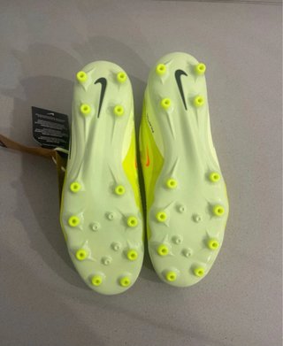 Botas de fútbol Nike Phantom