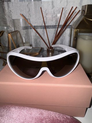 Gafas de sol Miu Miu MU B14SU Blancas