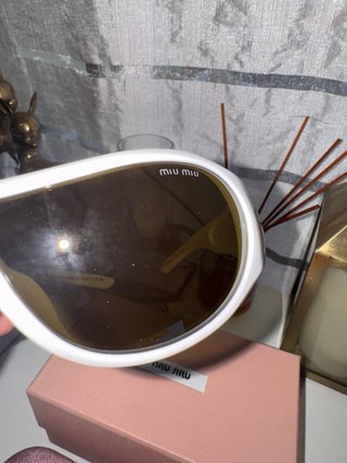 Gafas de sol Miu Miu MU B14SU Blancas