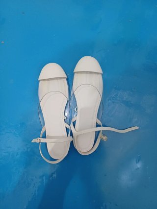Sandalias Planas Zara Blancas Transparentes