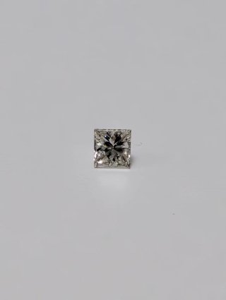 Diamante talla princesa