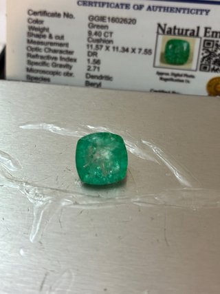 Esmeralda Colombiana 9.40 Ct Cushion