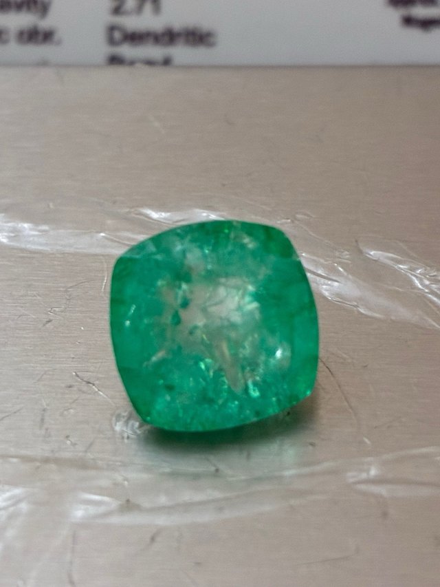 Esmeralda Colombiana 9.40 Ct Cushion