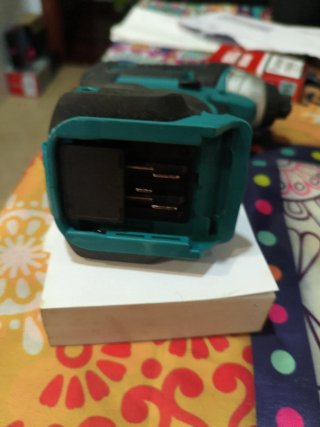 Llave de impacto Makita TD110DZ (solo cuerpo)