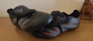Zapatillas Adidas Predator Negras/Rojas Talla 40