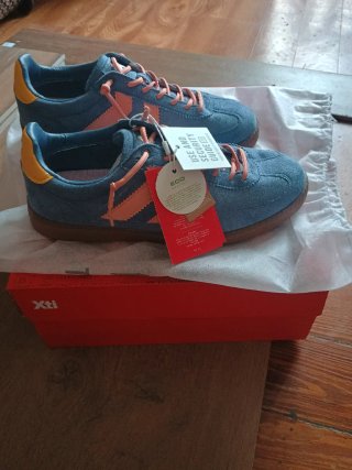 Zapatillas XTI T39 sin estrenar