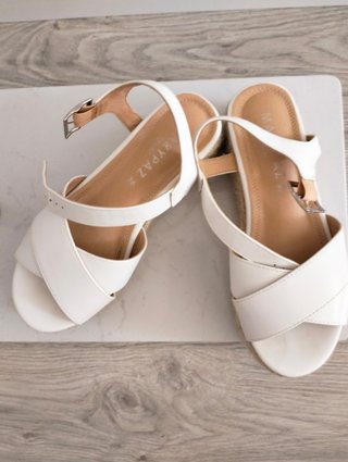 Sandalias Alpargatas blancas con tiras