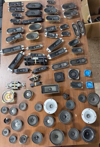 Lote de altavoces variados