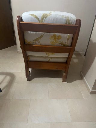 Dos butacas provenzal madera y tela