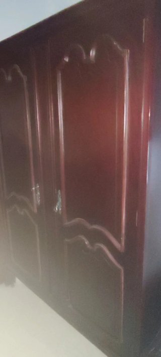 Dormitorio clásico madera marrón