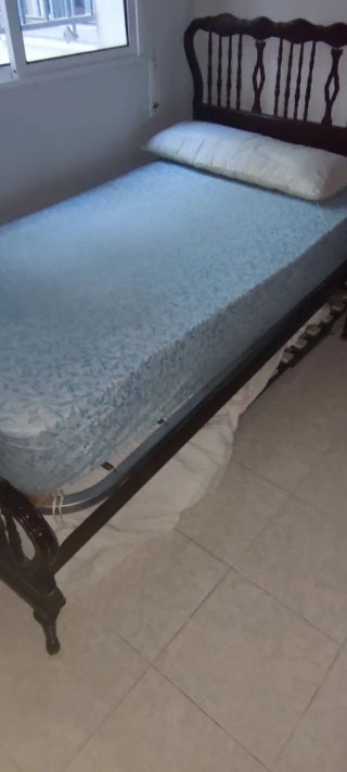 Dormitorio clásico madera marrón
