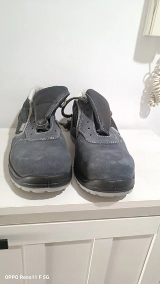 Zapatos de seguridad grises