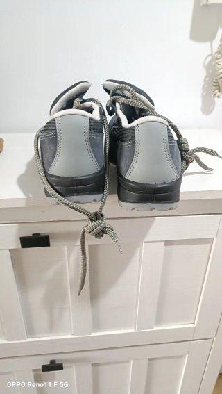 Zapatos de seguridad grises