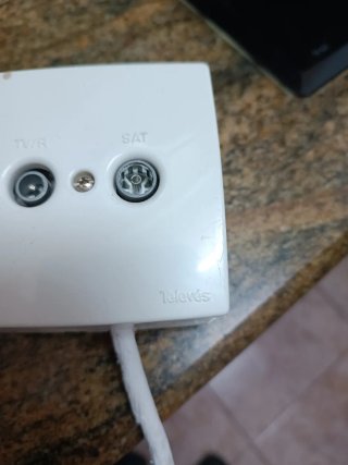 Caja Antena TV/R SAT Televes