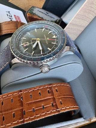 Reloj Hamilton khaky aviation , dos correas