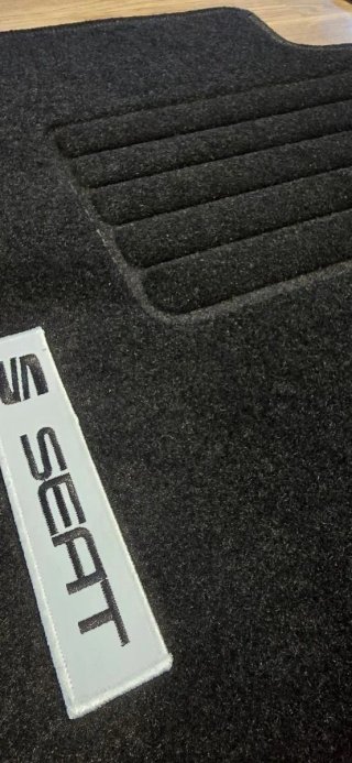 Kit alfombrillas velour  SEAT Leon Ibiza Mercedes