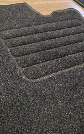 Kit alfombrillas velour  SEAT Leon Ibiza Mercedes