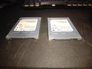 2x 400GB SSD SAS Toshiba