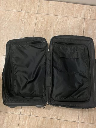 Maleta de cabina Eastpak con ruedas