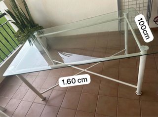 Mesa de patio cristal y metal