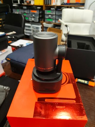 OBSBOT Tail Air 2 PTZ con licencia NDI