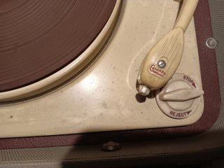 Tocadiscos Valvulas Beige y Marrón