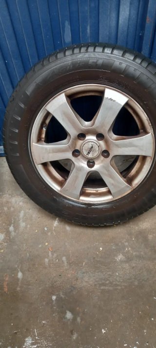 Llantas Mercedes Viano