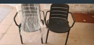 Silla de terraza negra 10€ unidad
