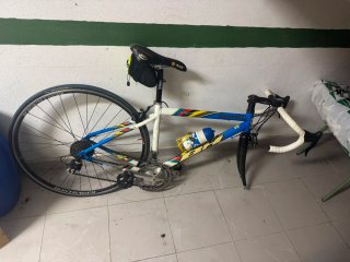 Bicicleta de carretera BH