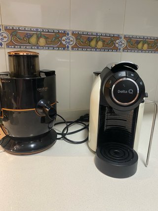 Lote cafetera DeltaQ + licuadora