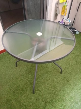 Mesa redonda terraza cristal y metal