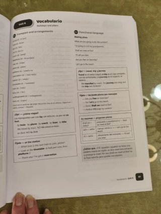 Libro de inglés de repaso para 1 de la ESO sin uso