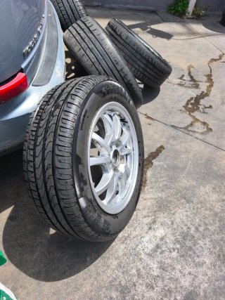 Llantas sin neumático Toyota Prius Plus