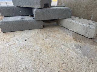 Bases de hormigón para vallas