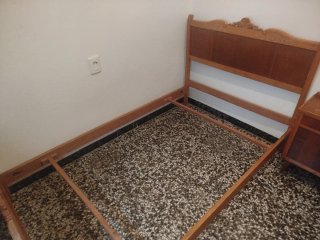 Cabecero de cama de madera