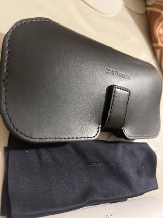 Custodia Saint Laurent