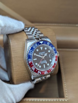 Reloj Seiko Mod GMT-Master II Pepsi Rojo y Azul