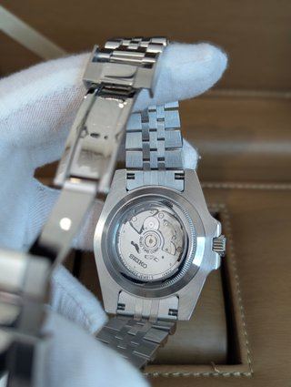 Reloj Seiko Mod GMT-Master II Pepsi Rojo y Azul