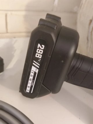 Pistola hidrolavadora con dos baterías (NUEVA)