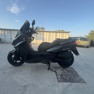 Kymco Super Dink 125cc Negra/Gris