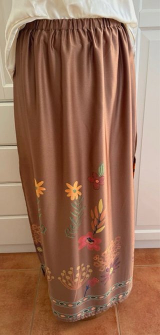 Conjunto falda y casaca estampado floral