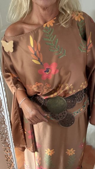 Conjunto falda y casaca estampado floral